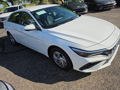 2026 Hyundai ELANTRA SE