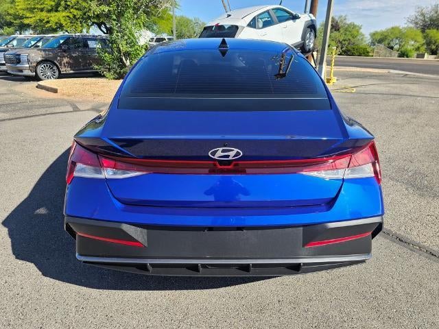 2024 Hyundai ELANTRA SEL IVT