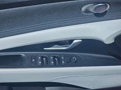 2021 Hyundai ELANTRA Limited IVT *Ltd Avail*