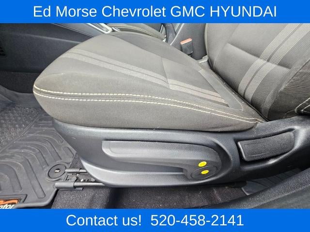 2023 Hyundai VENUE SEL IVT