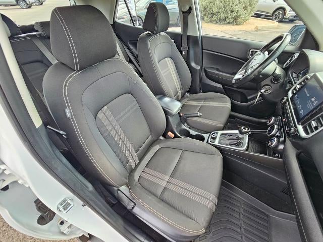2023 Hyundai VENUE SEL IVT