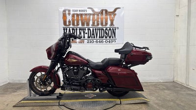 2023 Harley-Davidson FLHXSANV - Street Glide Special Anniversary Editi Base