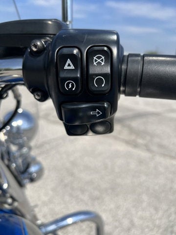 2018 Harley-Davidson FLHR - Road King Base