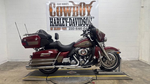 2009 Harley-Davidson FLHTCU - Ultra Classic Electra Glide Base