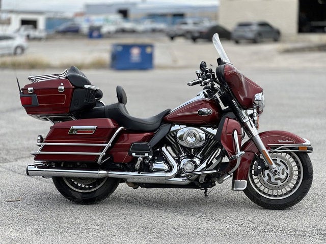 2009 Harley-Davidson FLHTCU - Ultra Classic Electra Glide Base