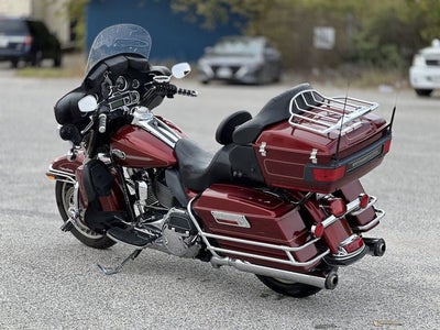 2009 Harley-Davidson FLHTCU - Ultra Classic Electra Glide Base