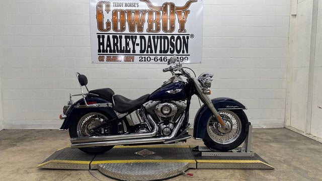 2012 Harley-Davidson Softail FLSTN - Deluxe