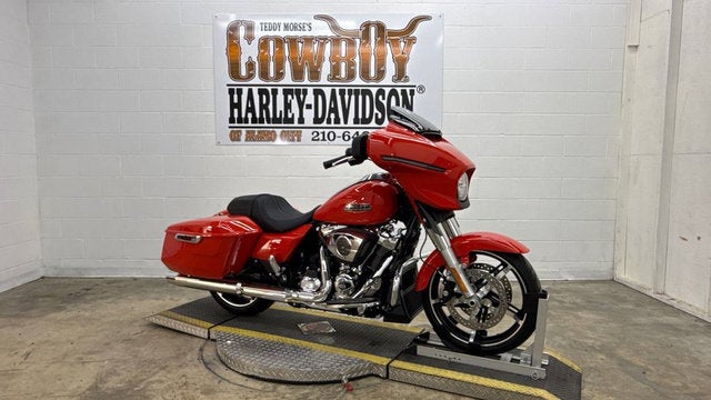 2026 Harley-Davidson FLHX - Street Glide Base