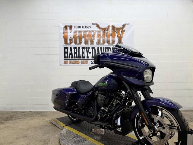 2026 Harley-Davidson FLHX - Street Glide Base