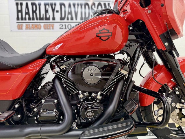 2026 Harley-Davidson FLHX - Street Glide Base