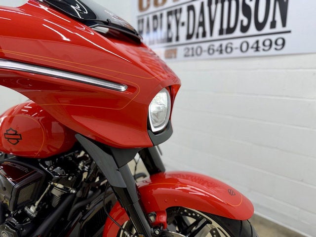 2026 Harley-Davidson FLHX - Street Glide Base