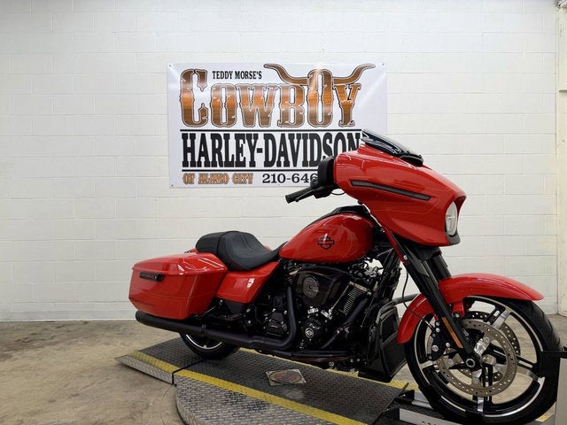 2026 Harley-Davidson FLHX - Street Glide Base