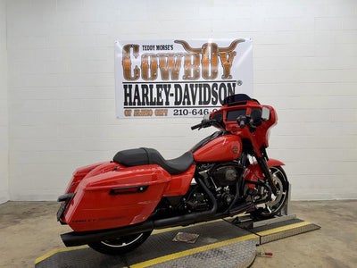 2026 Harley-Davidson FLHX - Street Glide Base