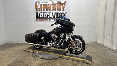 2026 Harley-Davidson FLHX - Street Glide Base