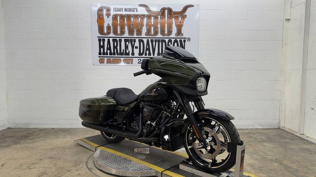2026 Harley-Davidson FLHX - Street Glide Base
