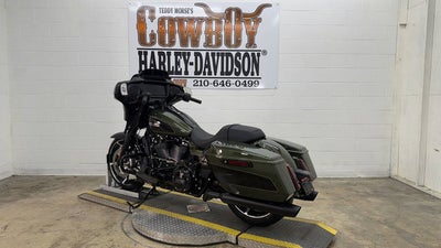 2026 Harley-Davidson FLHX - Street Glide Base