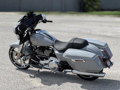 2024 Harley-Davidson FLHX - Street Glide Base