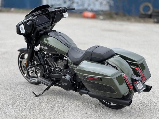 2026 Harley-Davidson FLHX - Street Glide Base
