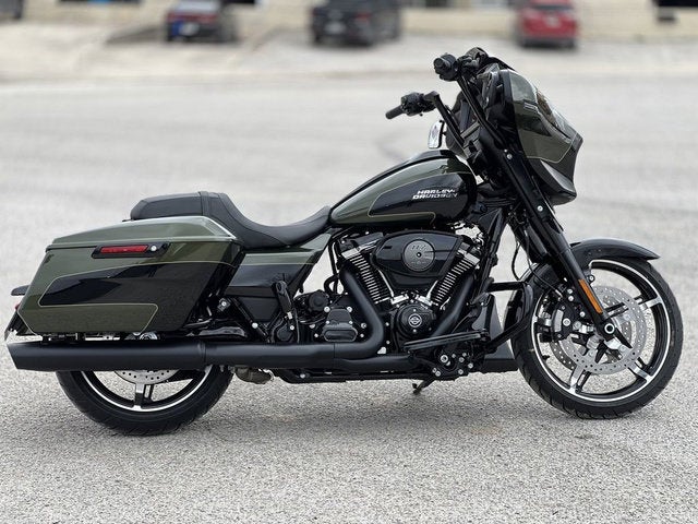 2026 Harley-Davidson FLHX - Street Glide Base