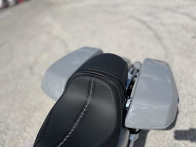 2025 Harley-Davidson FLHX - Street Glide Base