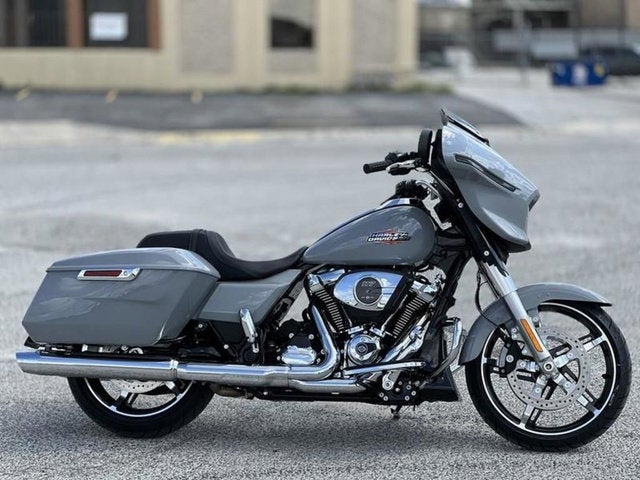 2025 Harley-Davidson FLHX - Street Glide Base