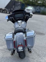 2025 Harley-Davidson FLHX - Street Glide Base