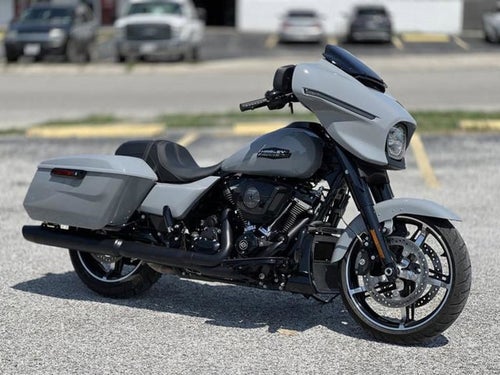 2026 Harley-Davidson FLHX - Street Glide Base