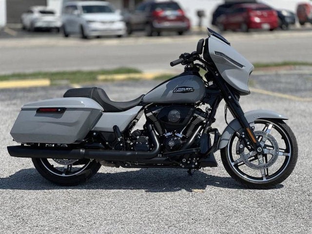 2026 Harley-Davidson FLHX - Street Glide Base