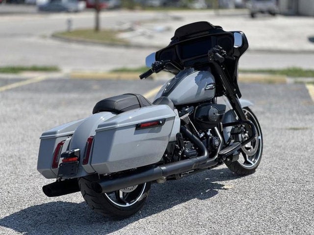 2026 Harley-Davidson FLHX - Street Glide Base