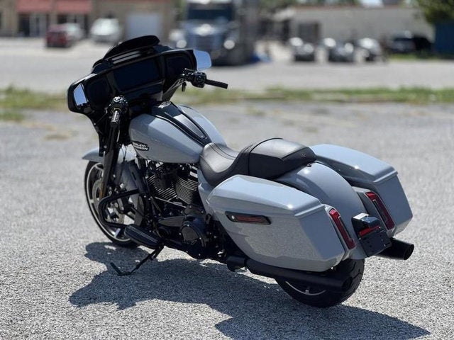 2026 Harley-Davidson FLHX - Street Glide Base