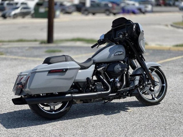 2026 Harley-Davidson FLHX - Street Glide Base