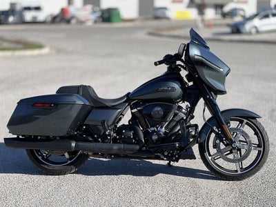 2025 Harley-Davidson FLHX - Street Glide Base