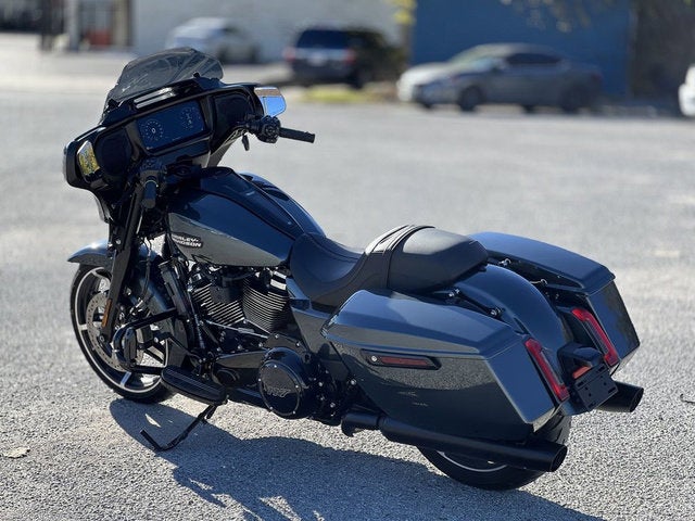 2025 Harley-Davidson FLHX - Street Glide Base