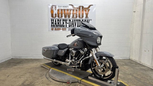 2026 Harley-Davidson FLHX - Street Glide Base