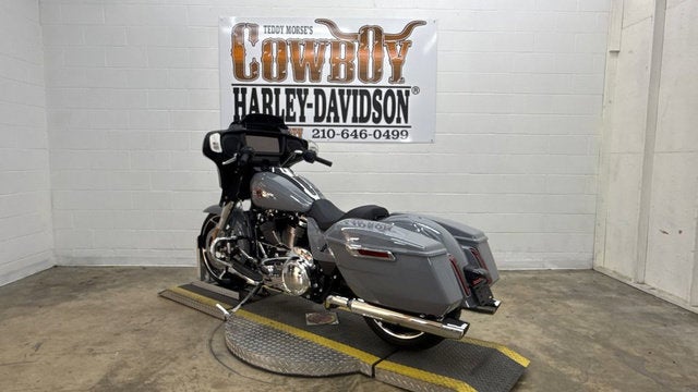 2026 Harley-Davidson FLHX - Street Glide Base