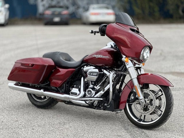 2017 Harley-Davidson FLHX - Street Glide Base