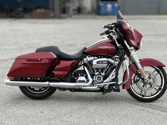 2017 Harley-Davidson FLHX - Street Glide Base