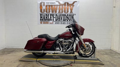 2017 Harley-Davidson FLHX - Street Glide Base