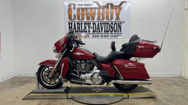 2017 Harley-Davidson FLHTK - Ultra Limited Base