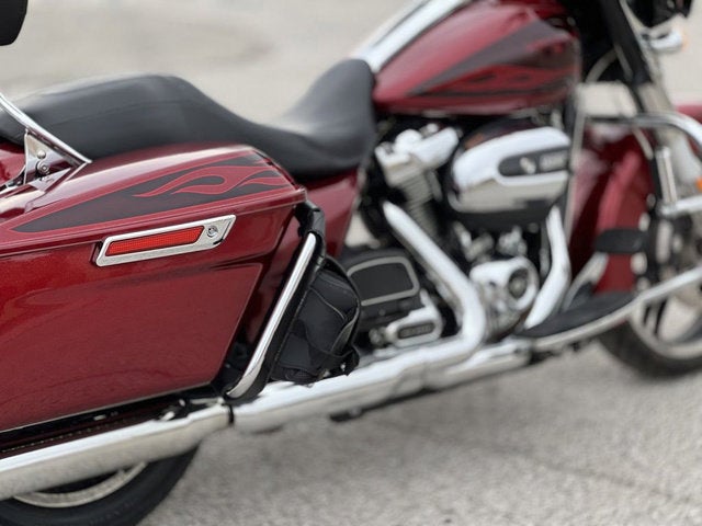 2017 Harley-Davidson FLHXS - Street Glide Special Base