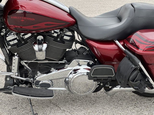 2017 Harley-Davidson FLHXS - Street Glide Special Base