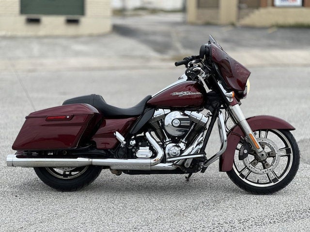 2014 Harley-Davidson FLHXS - Street Glide Special Base