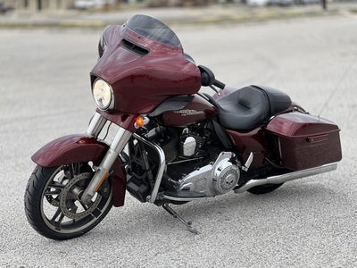 2014 Harley-Davidson FLHXS - Street Glide Special Base