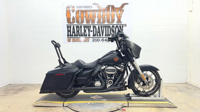 2022 Harley-Davidson FLHXS - Street Glide Special Base