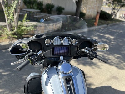 2023 Harley-Davidson FLHTCUTG - Tri Glide Ultra Base
