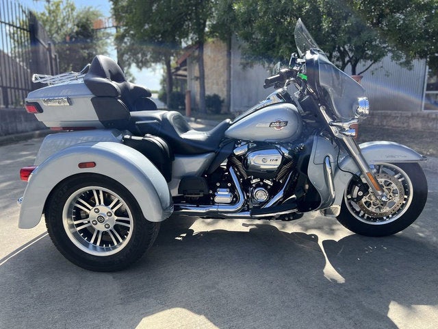 2023 Harley-Davidson FLHTCUTG - Tri Glide Ultra Base
