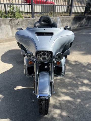 2023 Harley-Davidson FLHTCUTG - Tri Glide Ultra Base