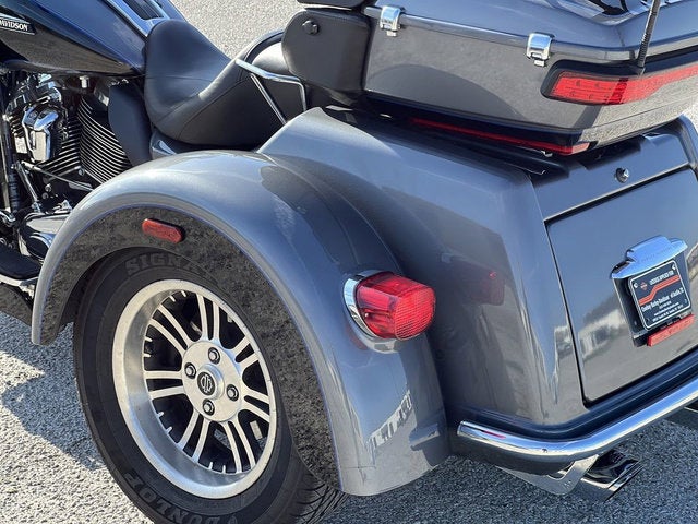 2021 Harley-Davidson Trike FLHTCUTG - Tri Glide Ultra