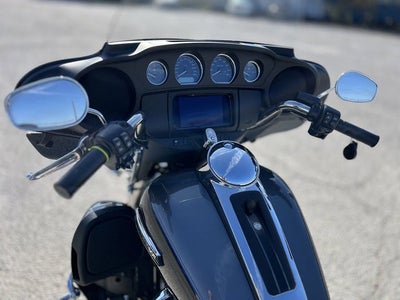 2021 Harley-Davidson Trike FLHTCUTG - Tri Glide Ultra