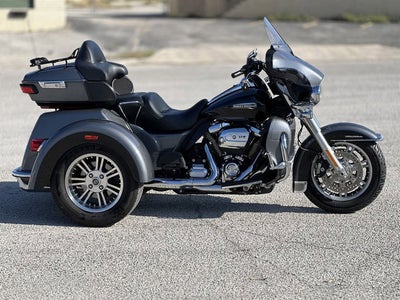 2021 Harley-Davidson Trike FLHTCUTG - Tri Glide Ultra